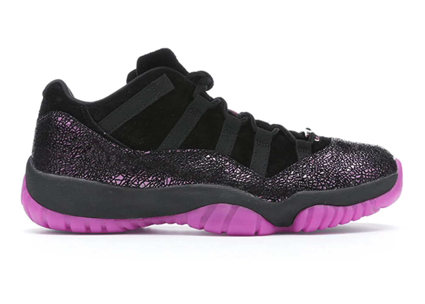 Rain Step Light cushion Jordan 11 Retro Low Think 16 Rook To Queen (W)