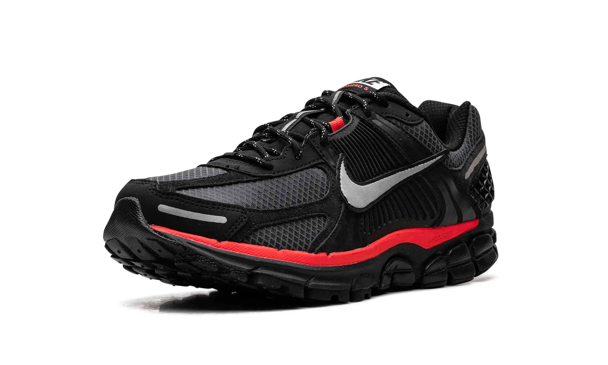 Road - race Zoom Vomero 5 "Black Metallic University Red"