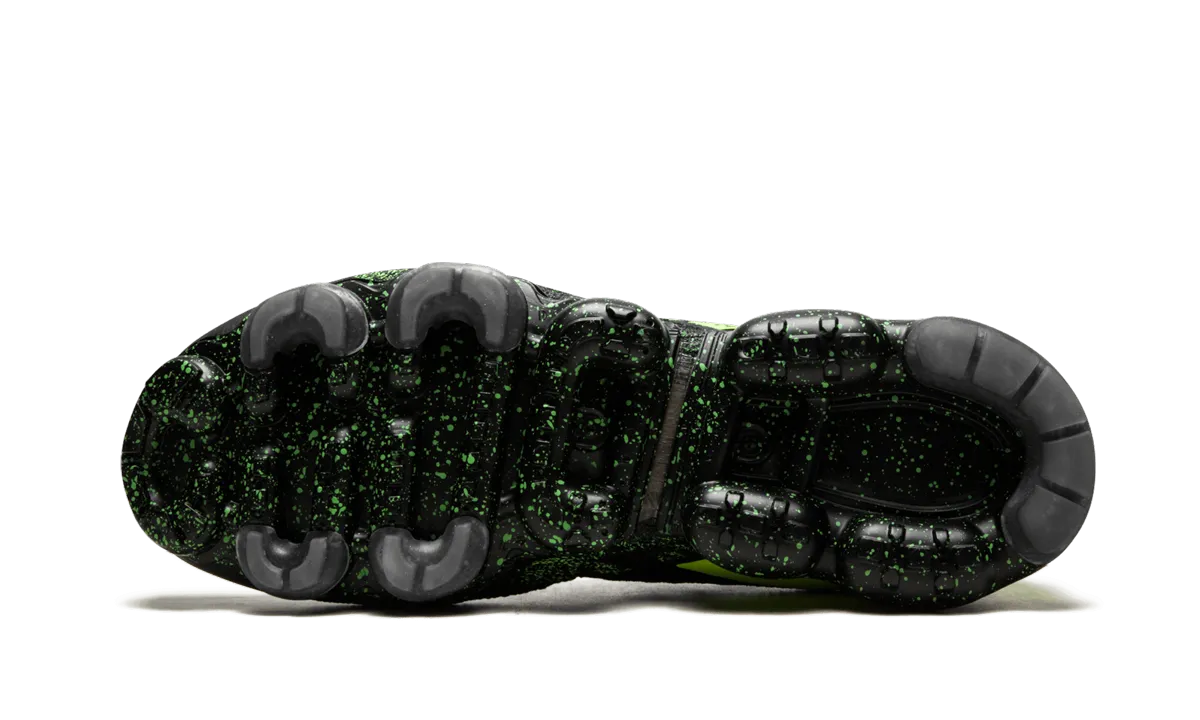 Air Vapormax FK Moc 2 "Acronym - Black/Volt" windproof jackets