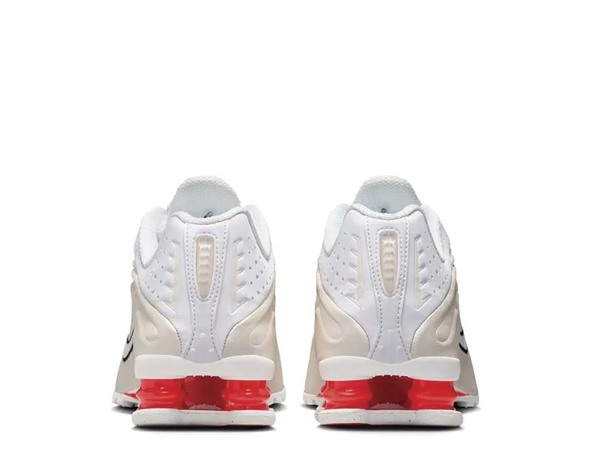 Synthetic Upper outdoor adventurers Nike Shox R4 W "White Phantom"