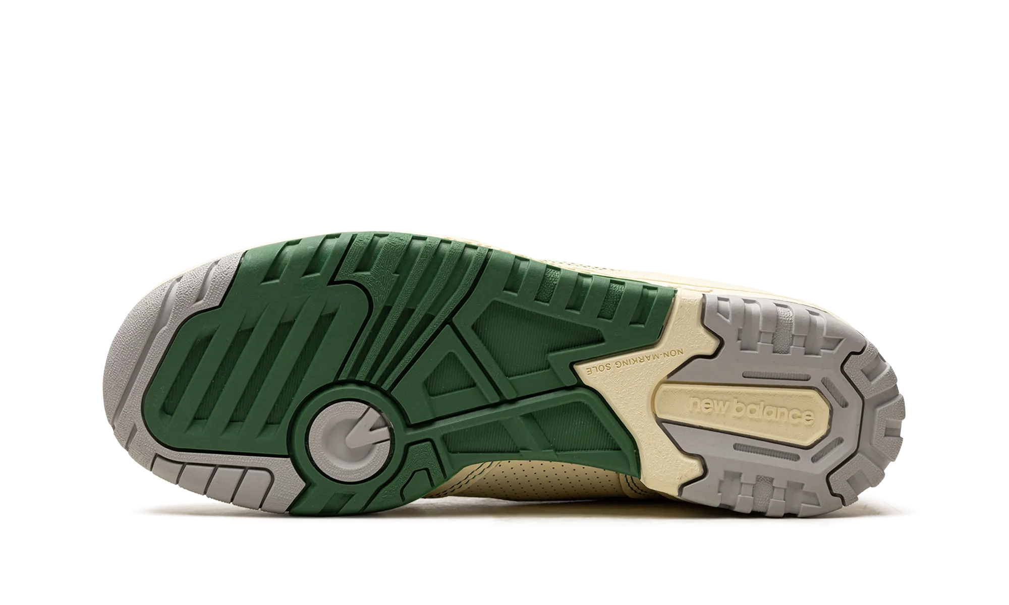 550 "Aim?? Leon Dore - Masaryk Community Gym - Green" Minimal Touch Slim Look