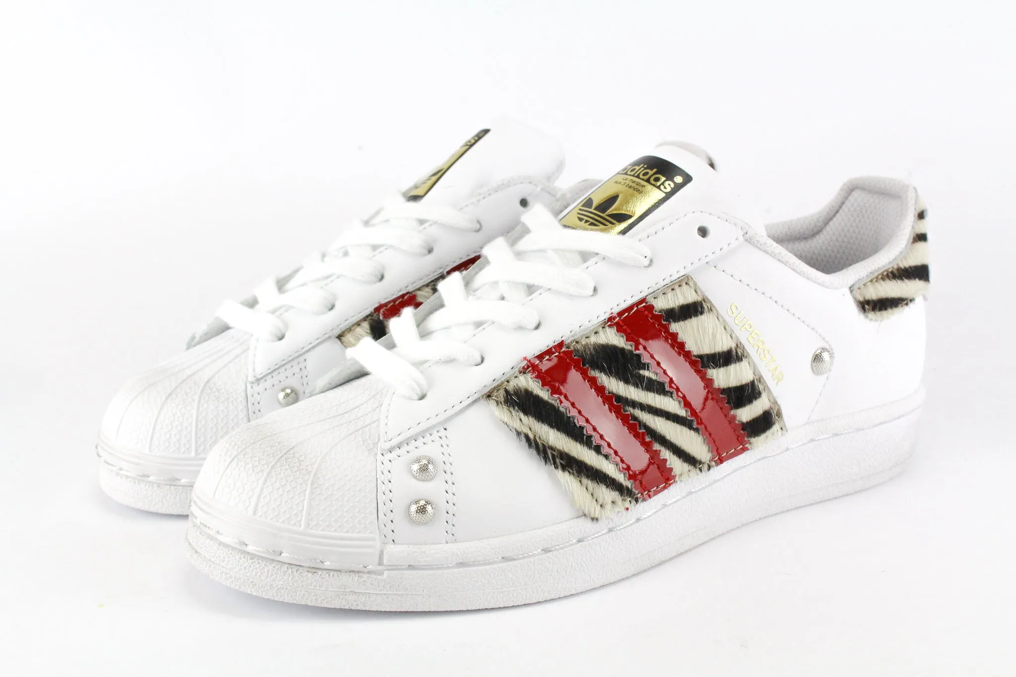 Minimalist Style Travel Shoes Adidas Superstar Zebrate & Vernice Rossa