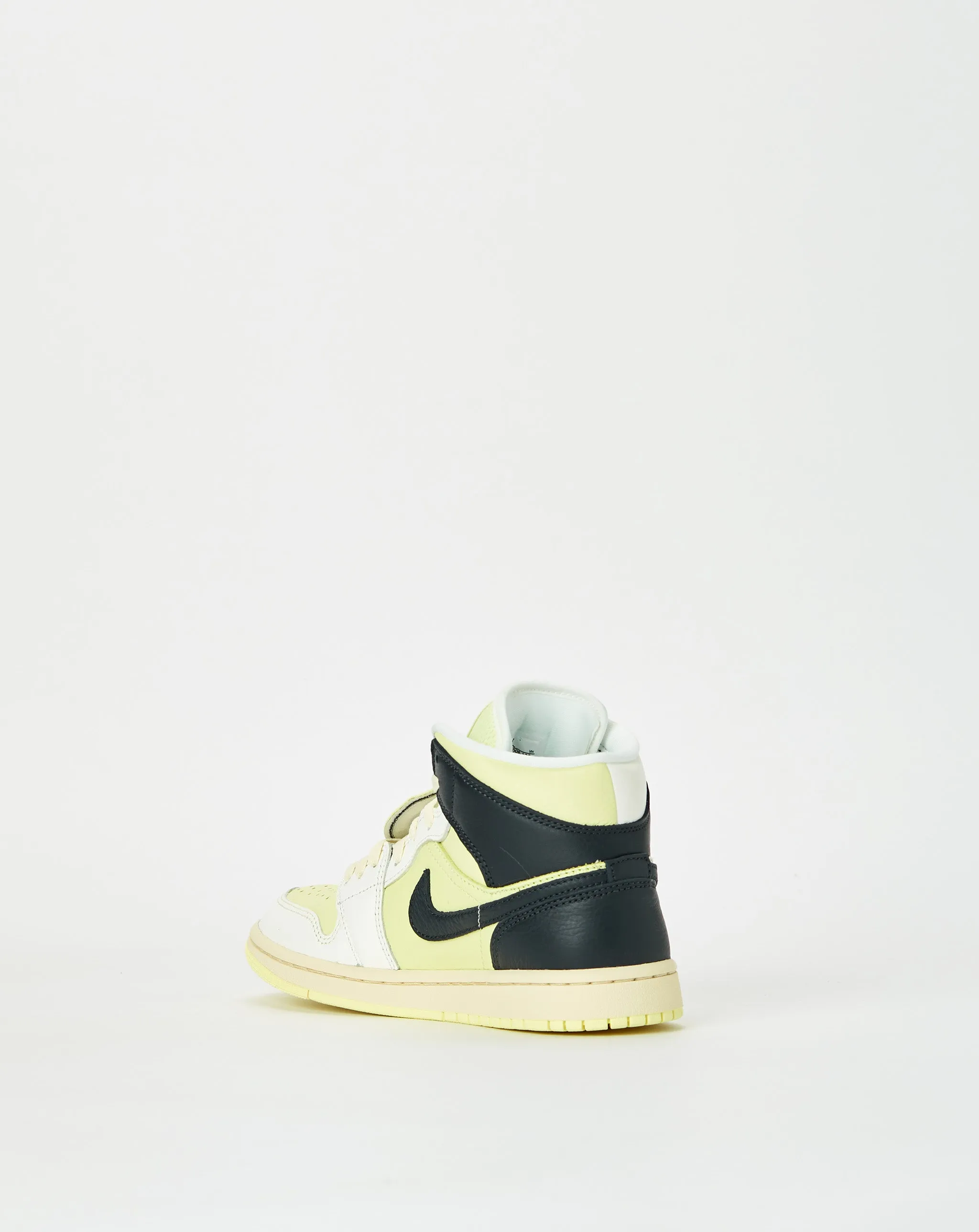 Versatile Timeless Fit Women's Air Jordan 1 Mid SE