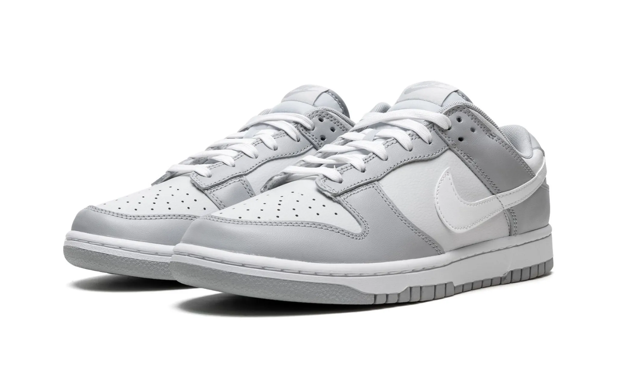 Nike Dunk Low "Two-Tone Grey" Modern Touch Commute Look