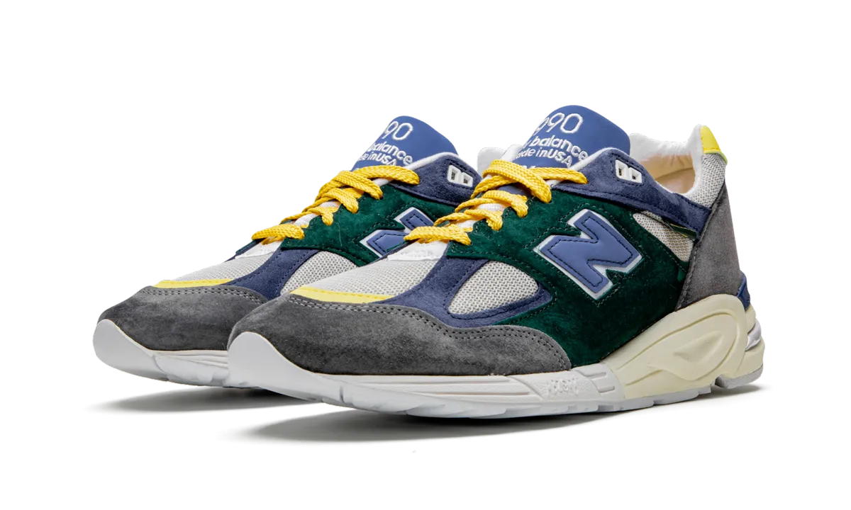 Running Errands Supportive Fit 990 V2 "Aime Leon Dore"