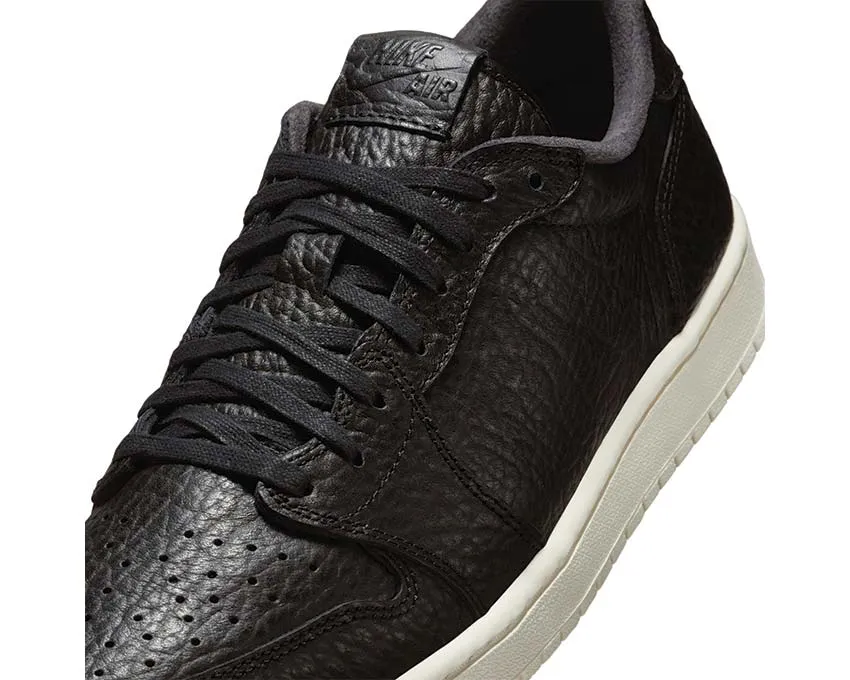 Air Jordan 1 Retro Low "No Swoosh" Comfort Upper Material Fit Feel