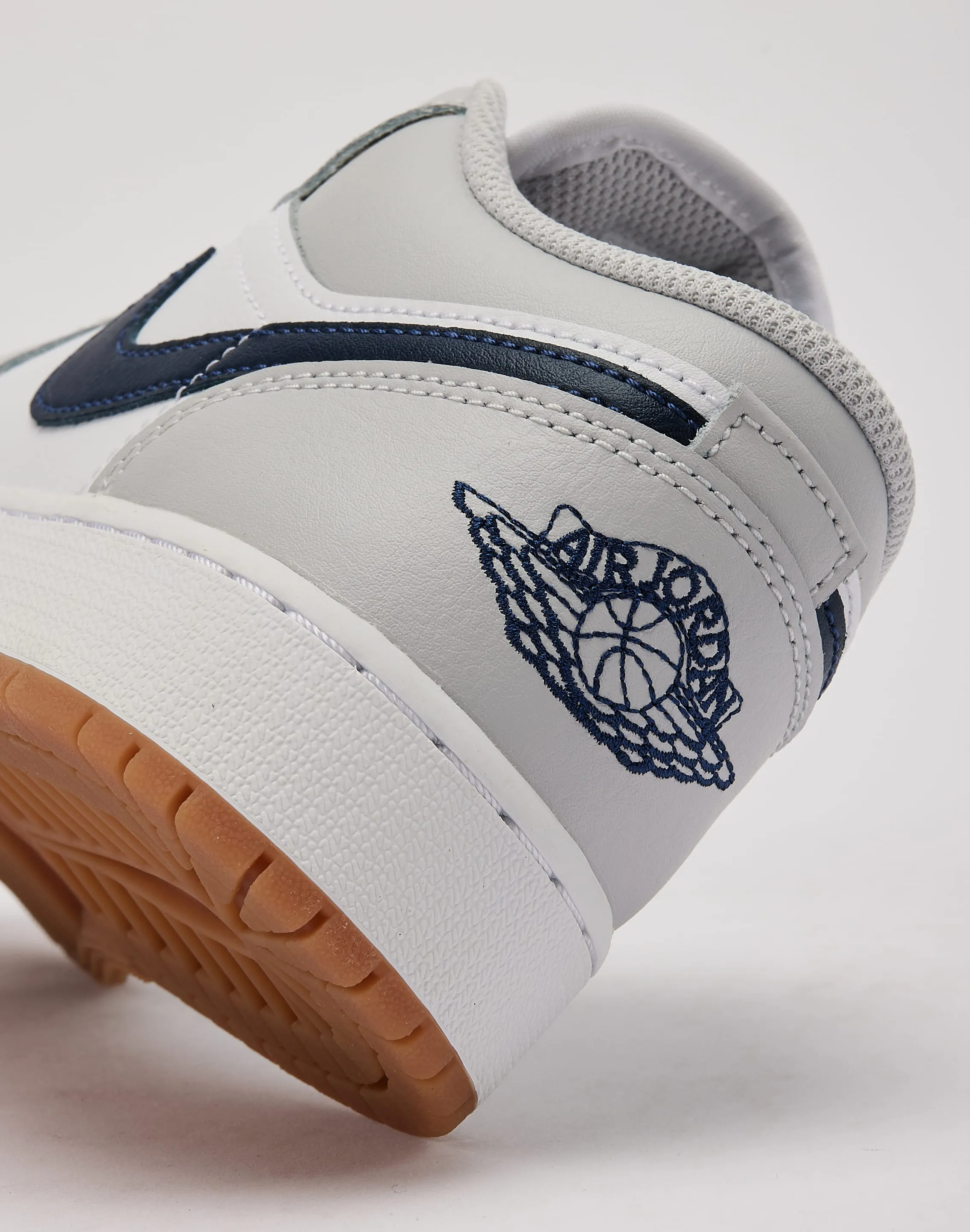 Dry Fast Jordan Air Jordan 1 Low Grade-School