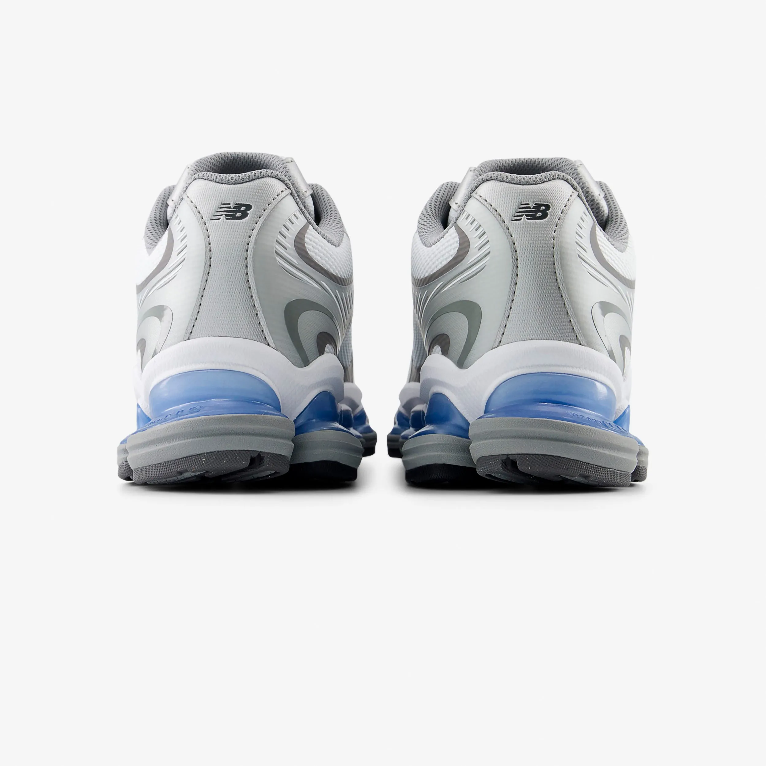 2000 Step Light Cushioned heel