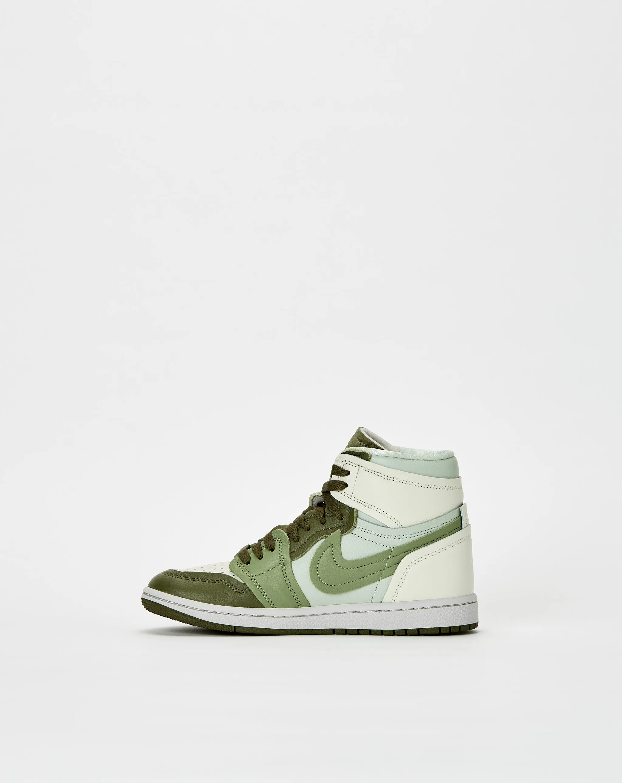Women's Air Jordan 1 High Method of Make Elastic laces Camera Look