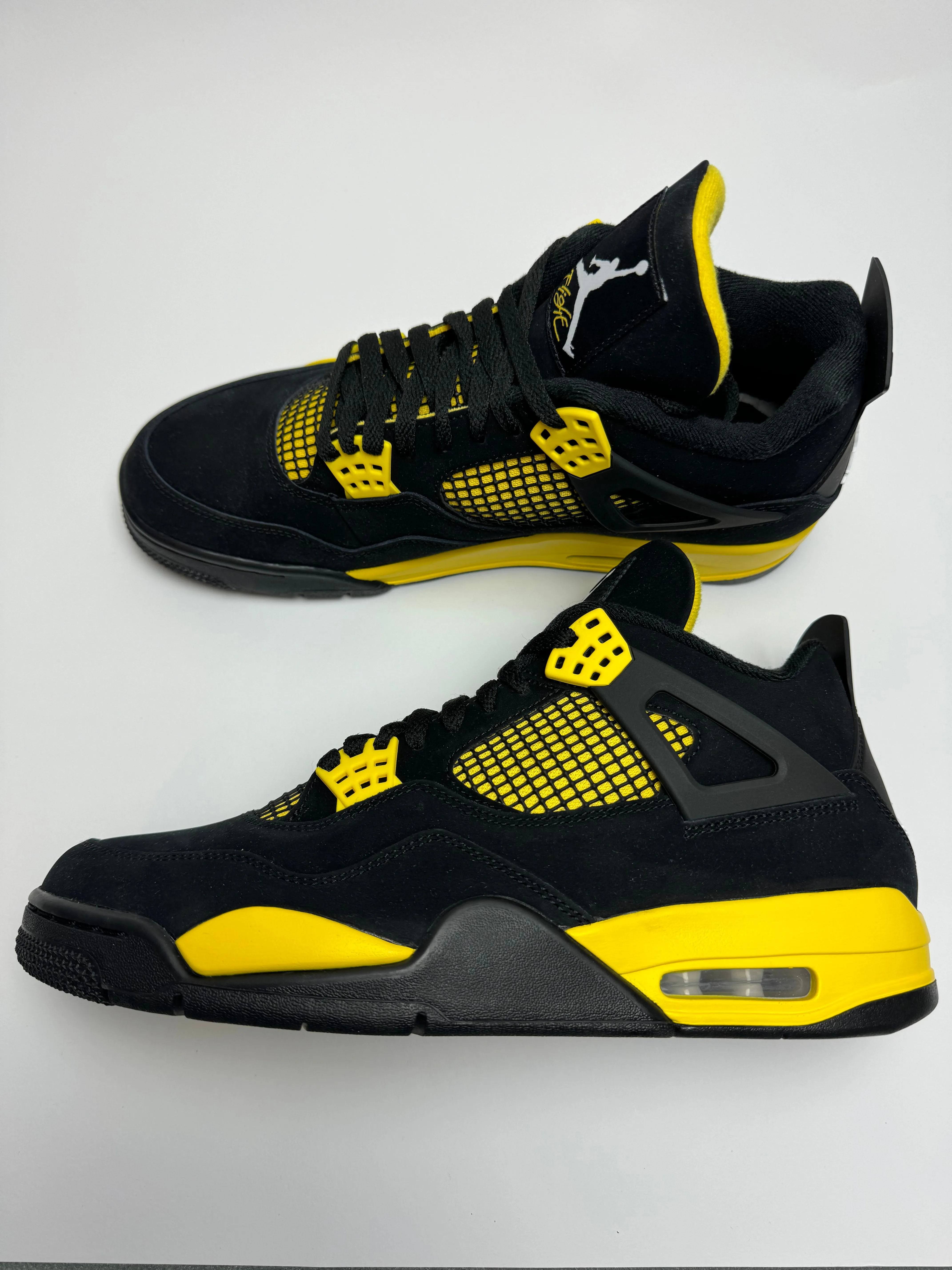 Night Style Drill Step Air Jordan 4 "Thunder"