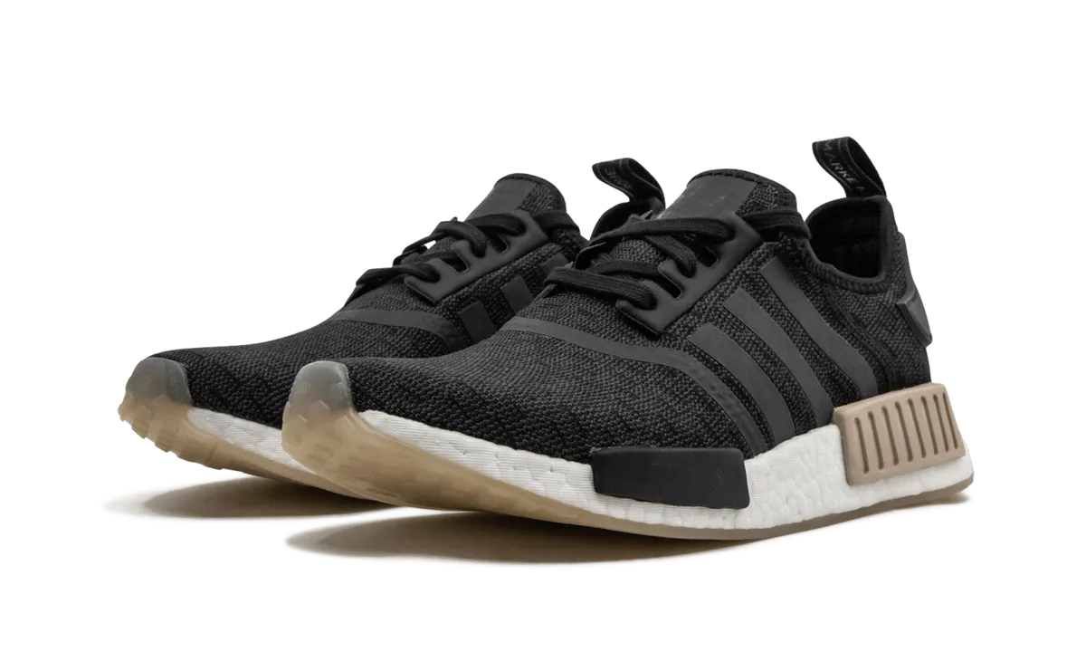 NMD_R1 WMNS Fashionable