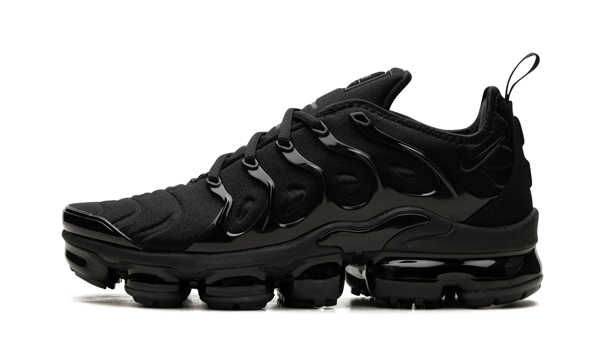 running with a hydration pack Air Vapormax Plus "Triple Black"
