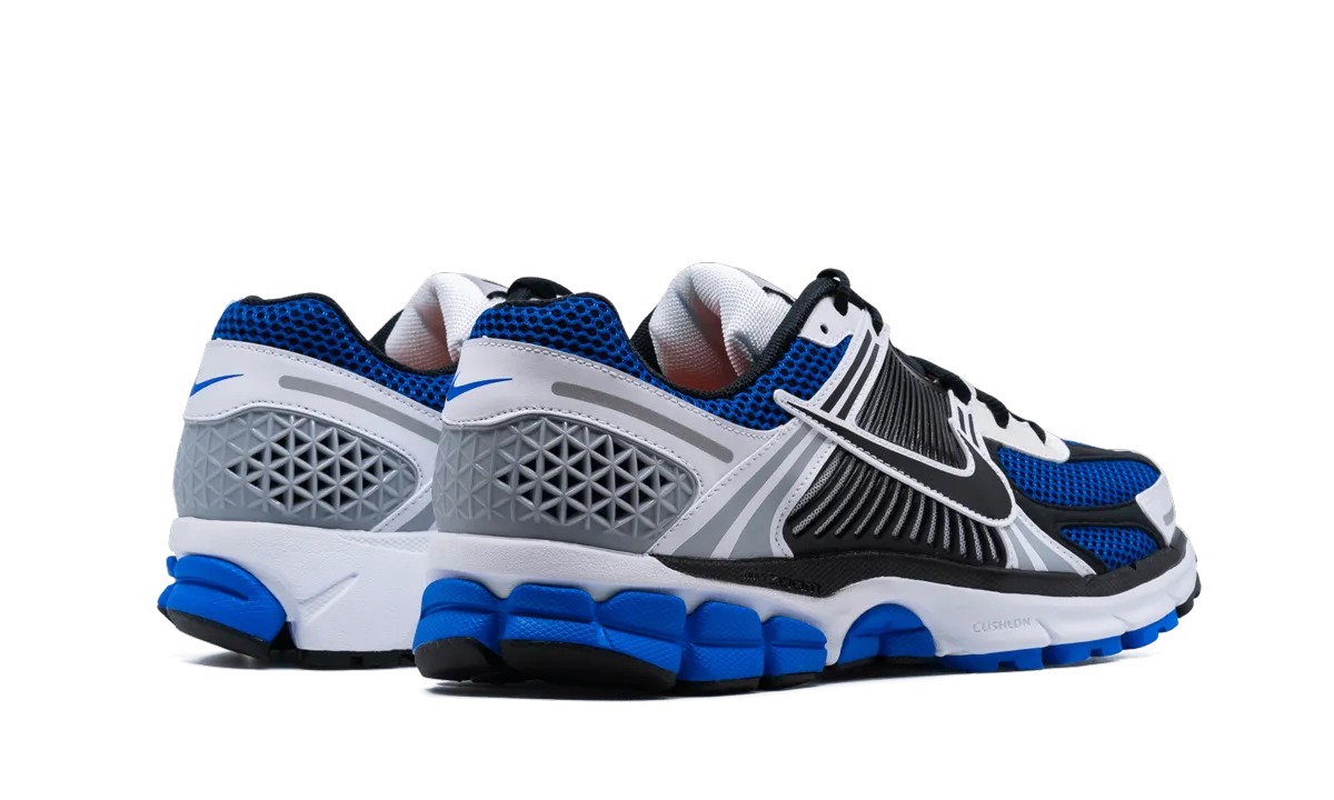 Air Zoom Vomero 5 SE SP grippy sole shoes
