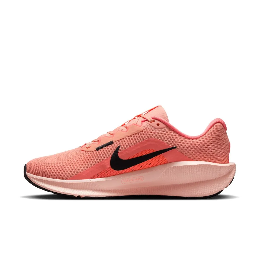 Technical - fabric running in a tennis court area shoes Downshifter 13 Road Running Shoes