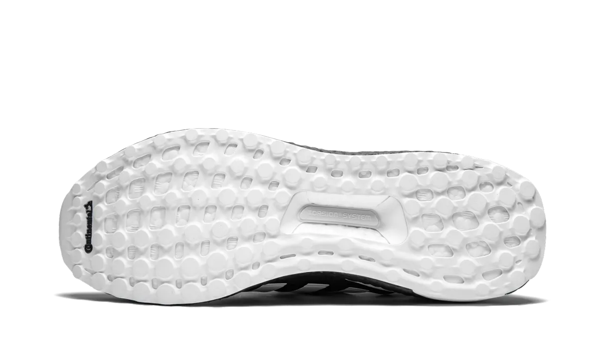 UltraBOOST "Orca" Daily Style Cold Proof