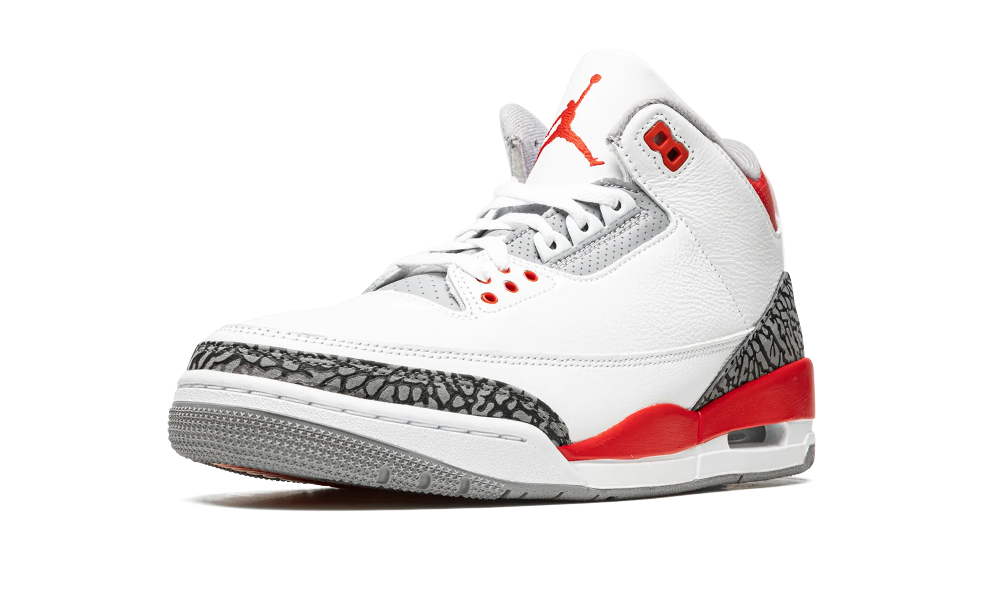 Air Jordan 3 Retro "Fire Red 2022" Shady Hike Vibe Up