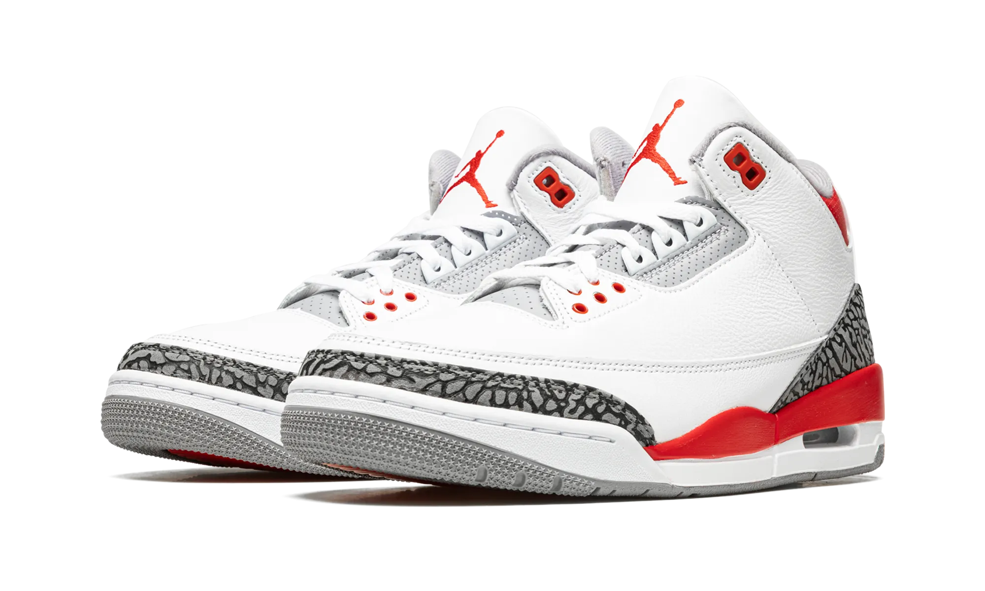 Flexible Use Leap Step Air Jordan 3 Retro "Fire Red 2022"
