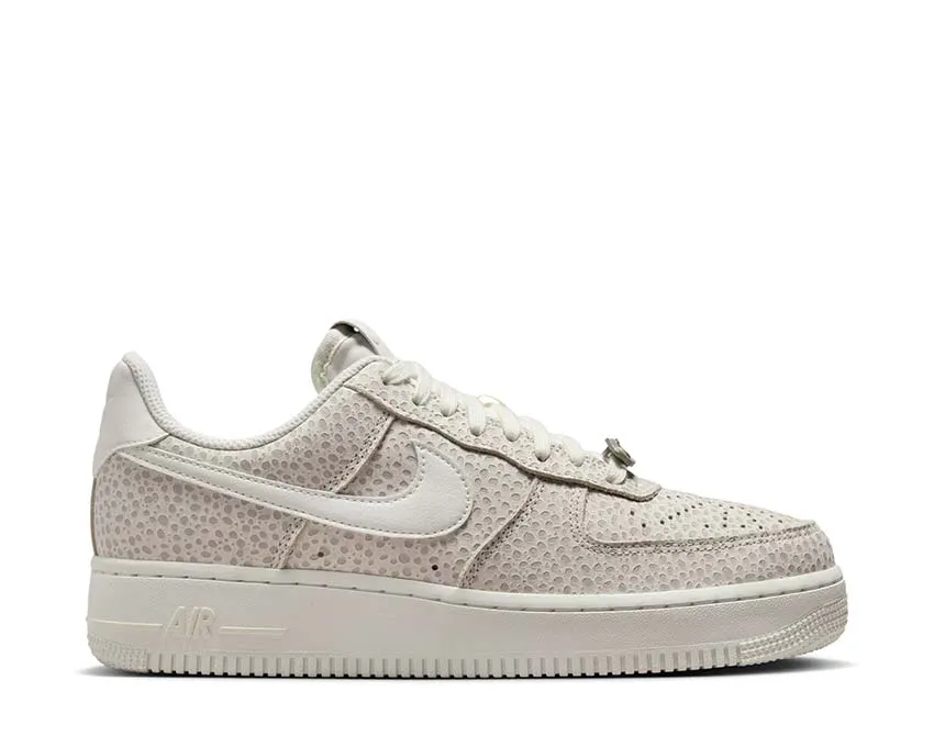 Natural Flow Feather Light Nike Air Force 1 '07 Prm W "Safari Phantom"