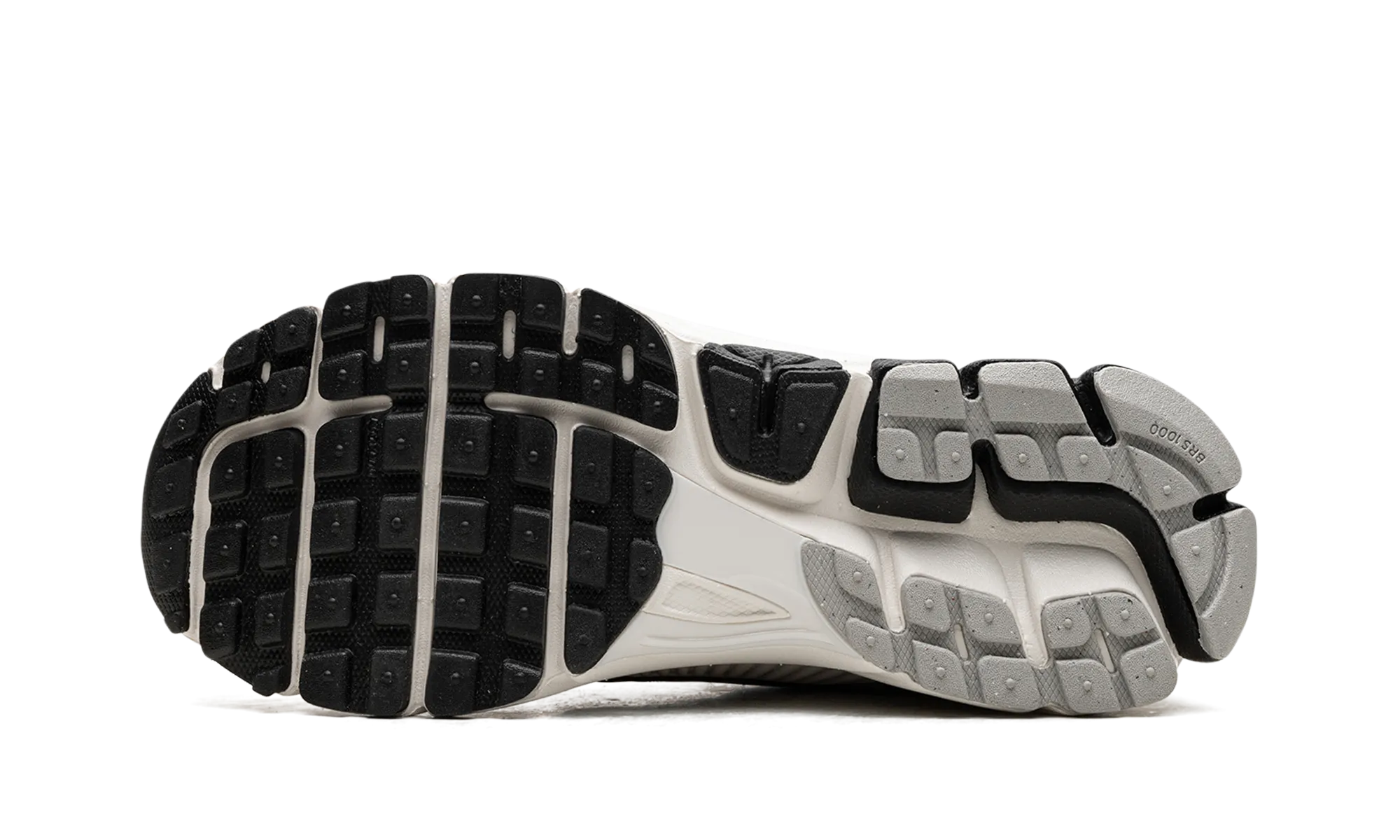 Zoom Vomero 5 "Photon Dust Black" cricket shoes