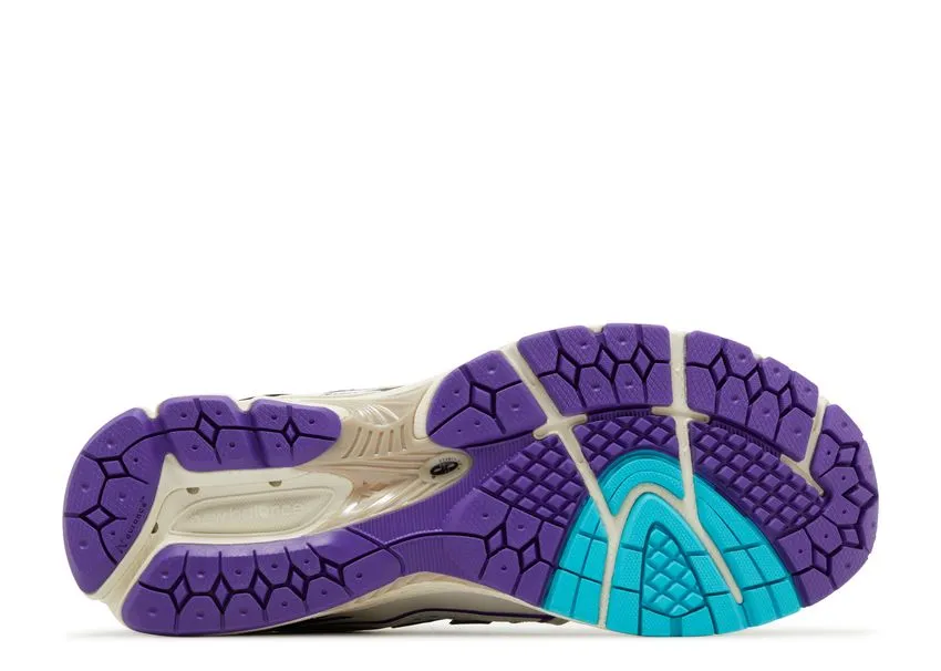 Stretch Hike New Balance 1906R Charlotte Hornets