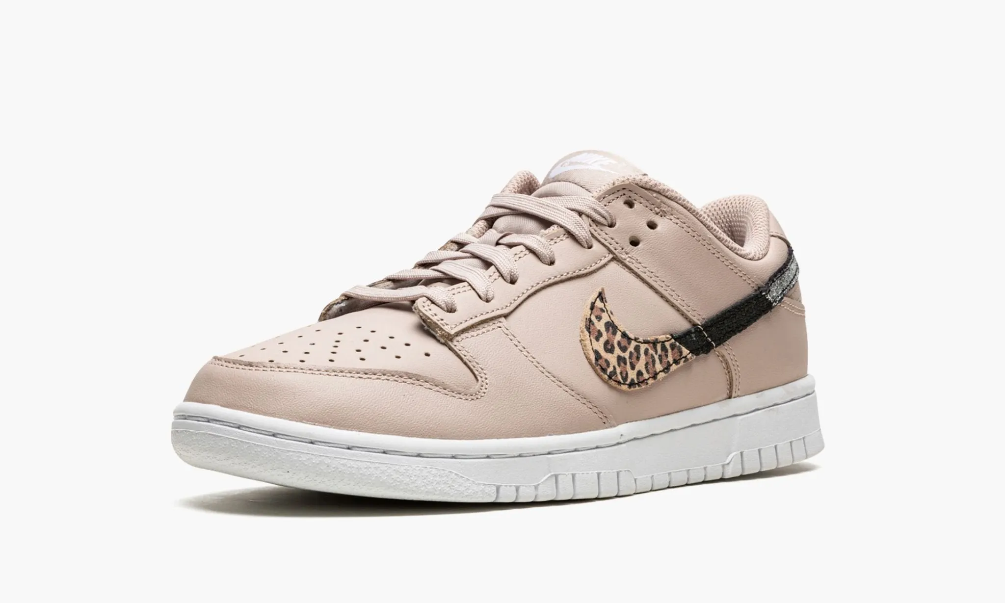 Casual Outfit Nike Dunk Low "Primal Pink" Women's