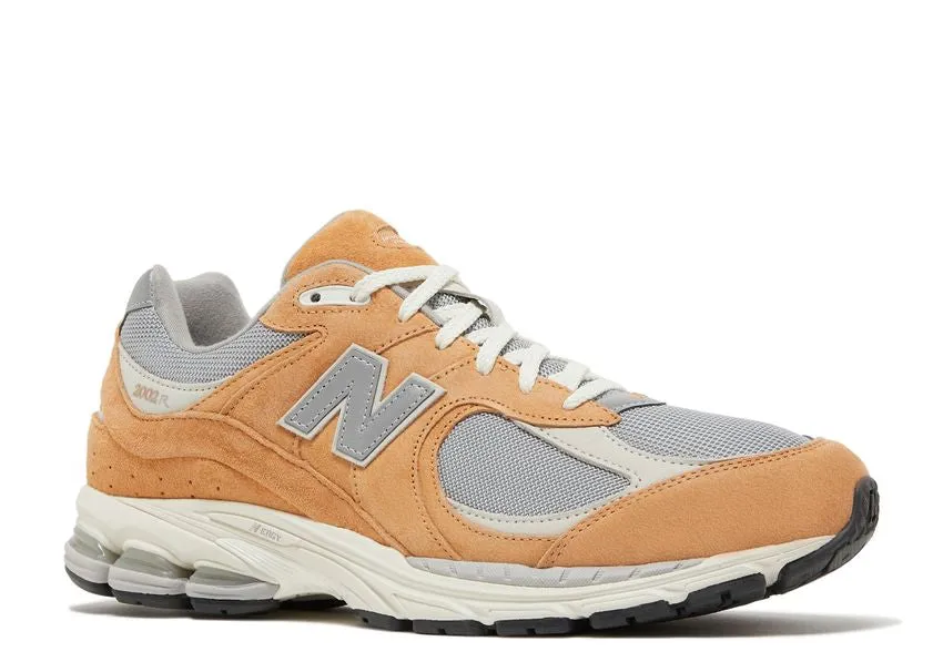 Soft Upper Dusk Hike New Balance 2002R Sweet Caramel