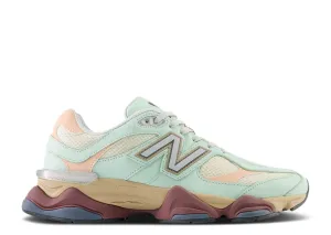 Holiday Style New Balance 9060 Clay Ash