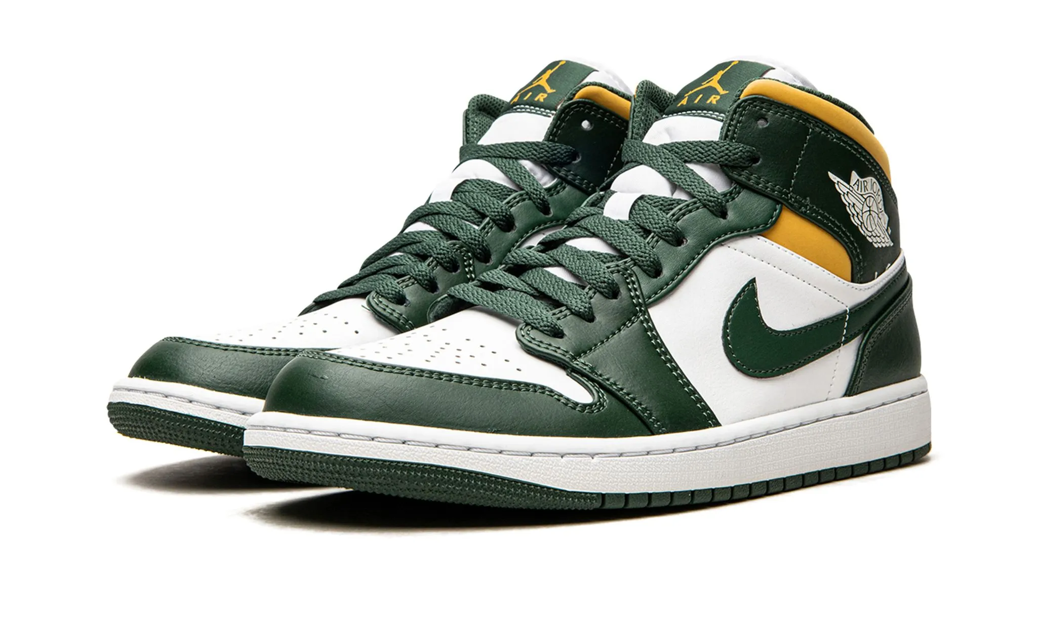 Clean Silhouette Stylish Air Jordan 1 Mid Sonics