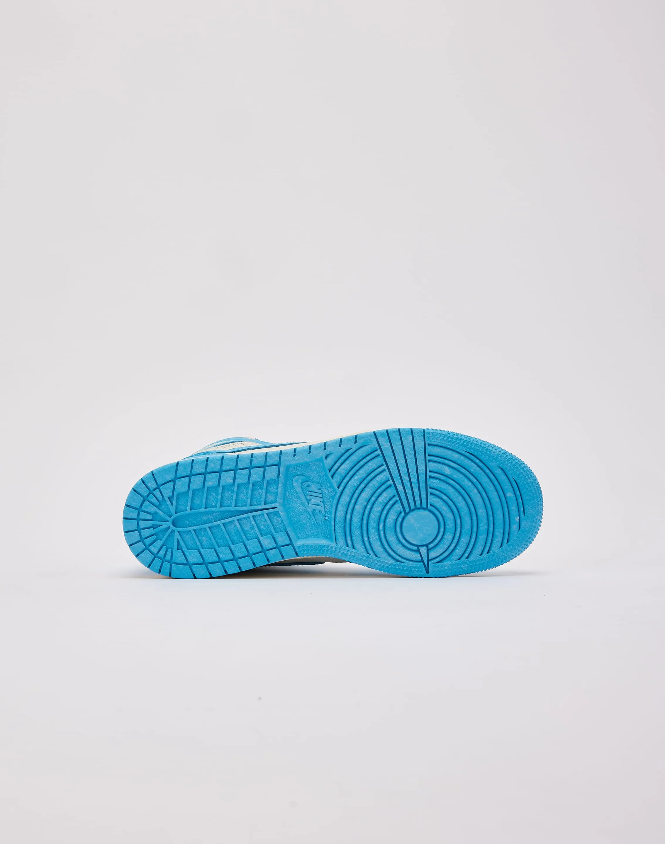 Jordan Air Jordan 1 Retro High OG 'UNC Reimagined' Grade-School Fresh Drop