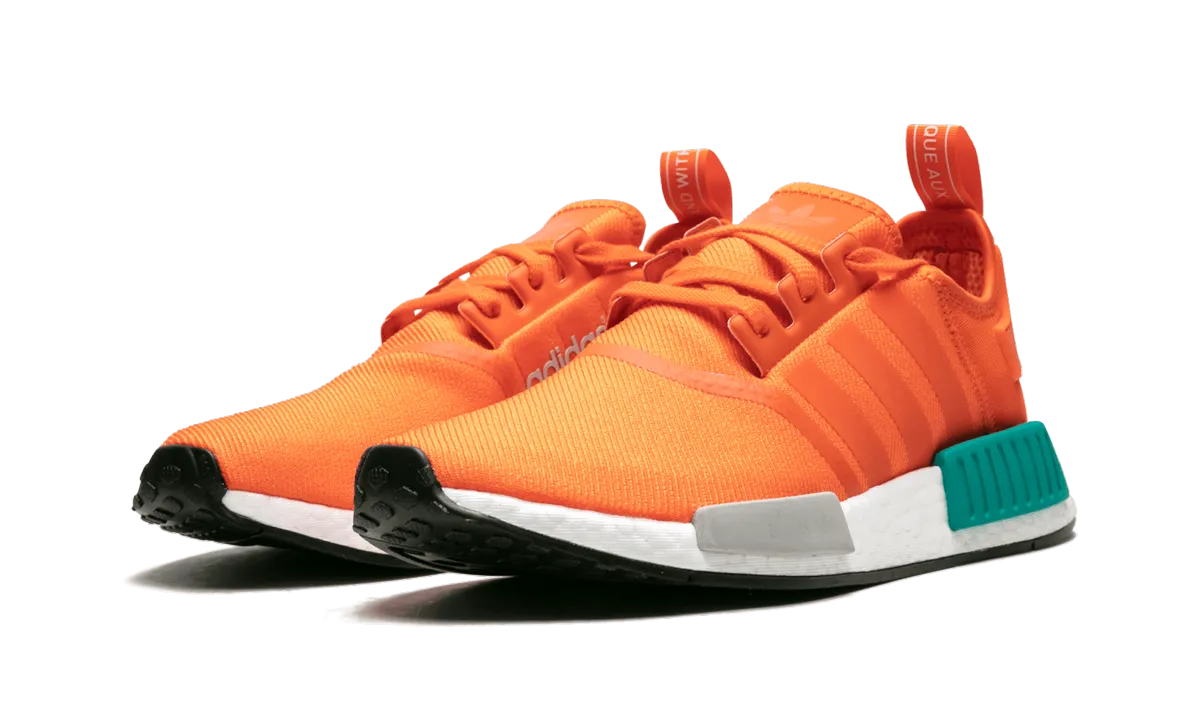 NMD R1 Vine Step Save Step