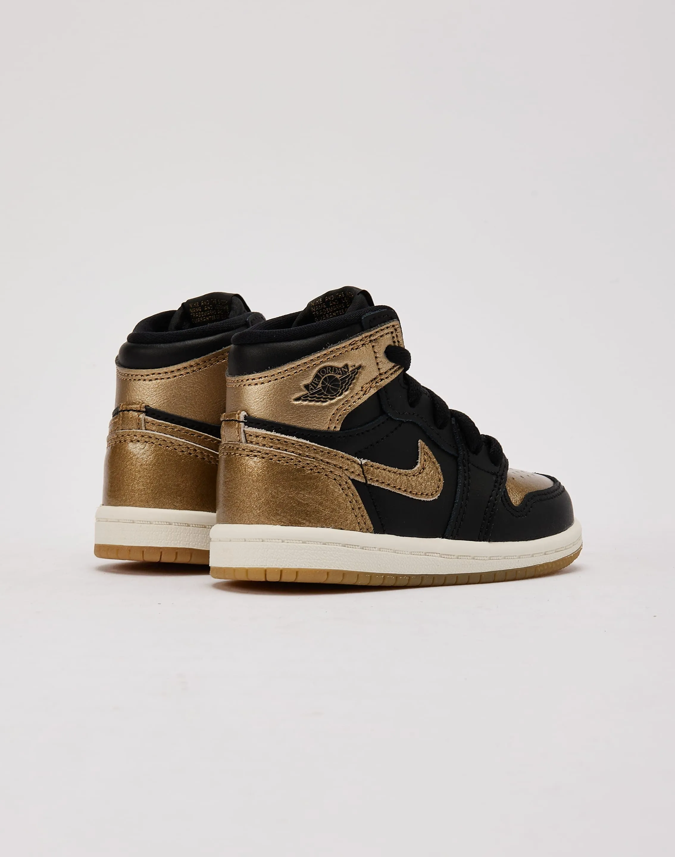 Jordan Air Jordan 1 Retro High OG ??Black And Gold?? Toddler Leg Slim Celebrity Vibe