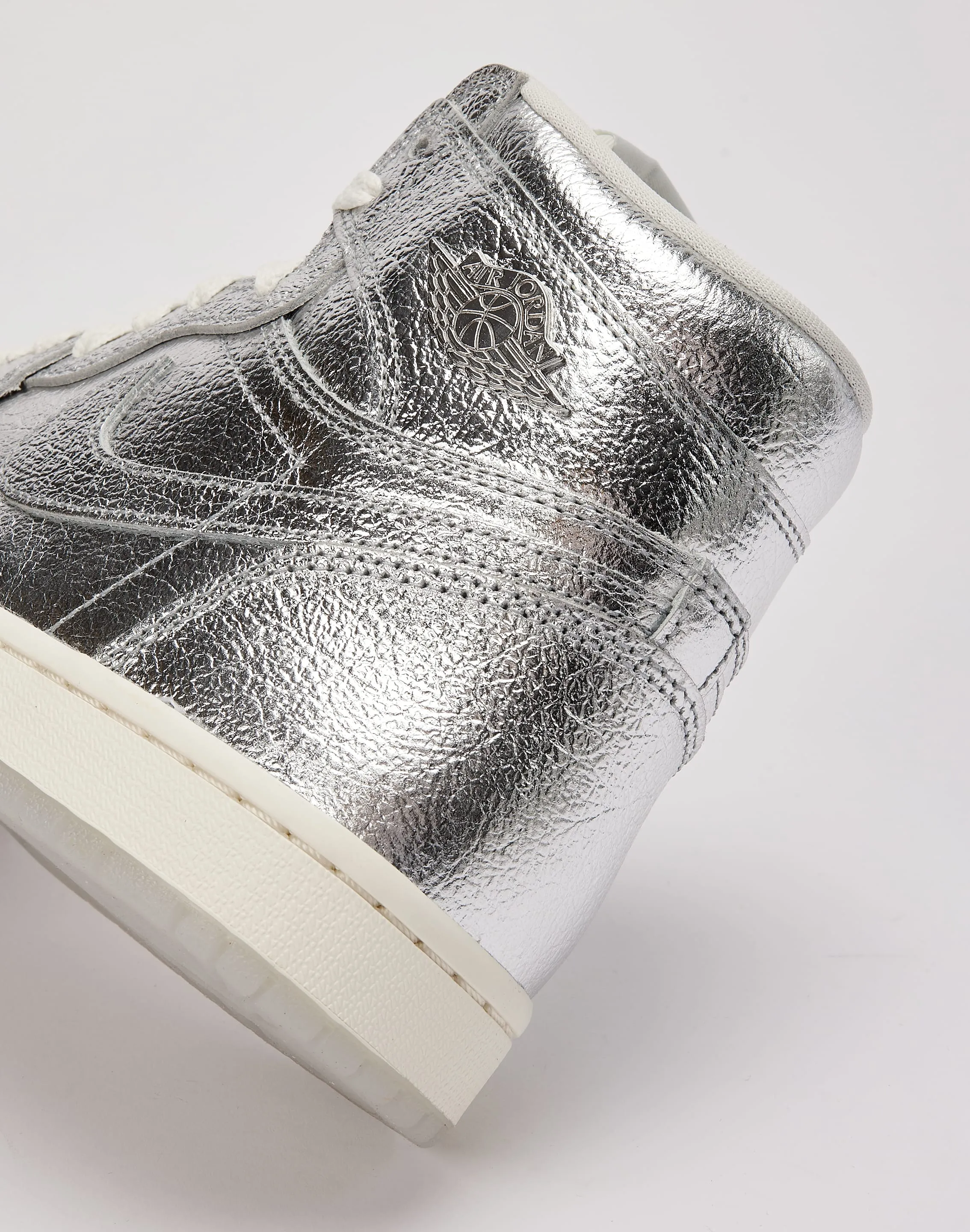 Vital Step Jordan Air Jordan 1 Retro High OG 'Chrome'