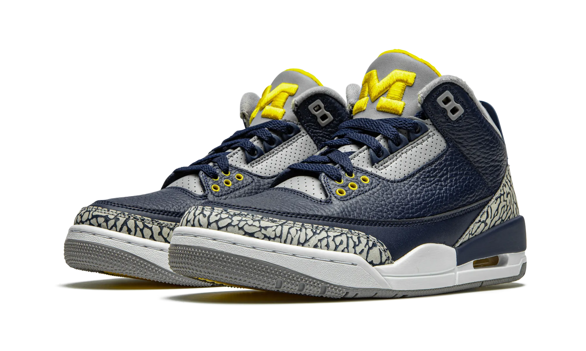 Air Jordan 3 Retro PE "Michigan" Step Easy