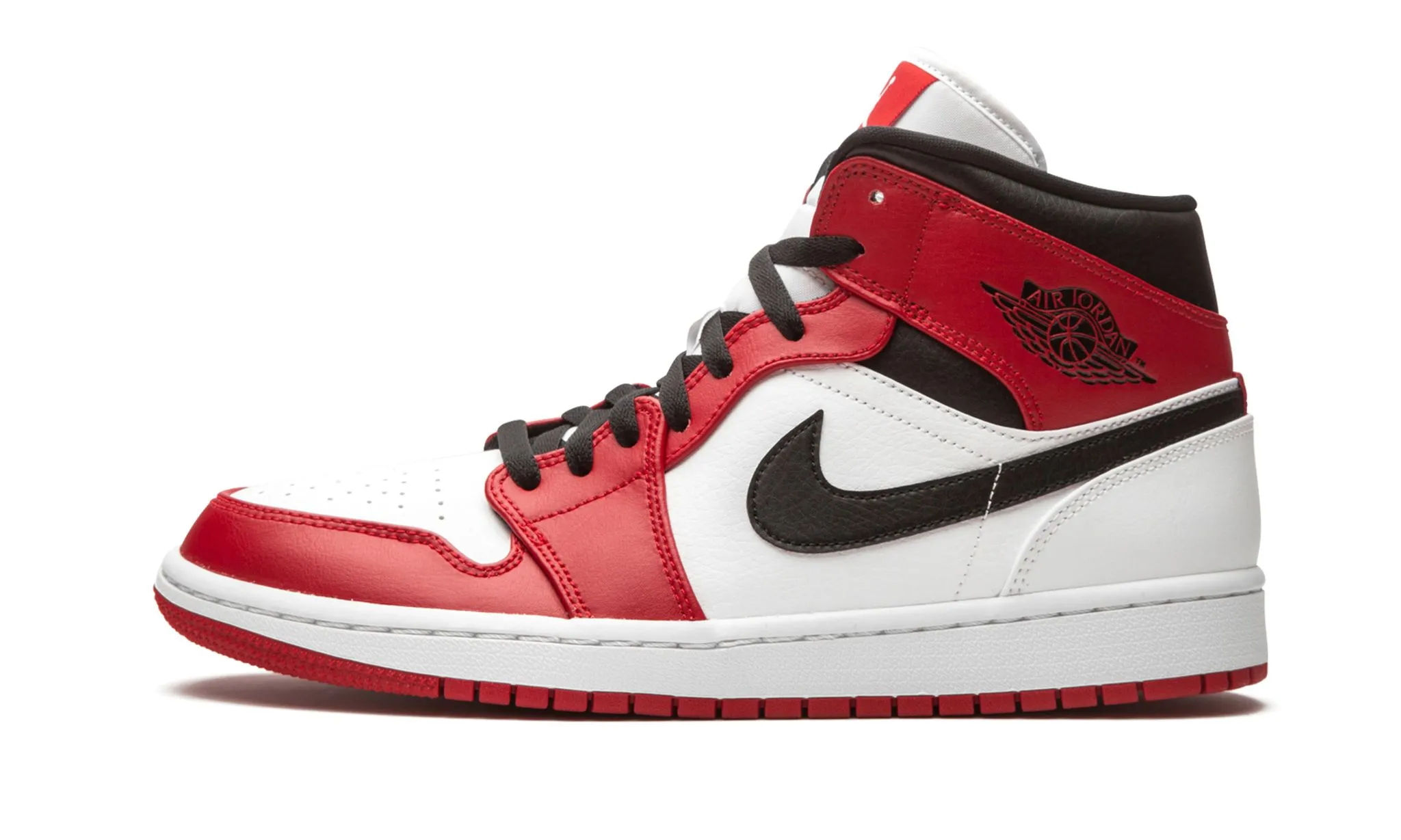 Air Jordan 1 Mid Chicago 2020 Easy Routine Evening Stroll