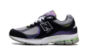 2002R "DTLR - Purple Noir" Zip Design Timeless Appeal