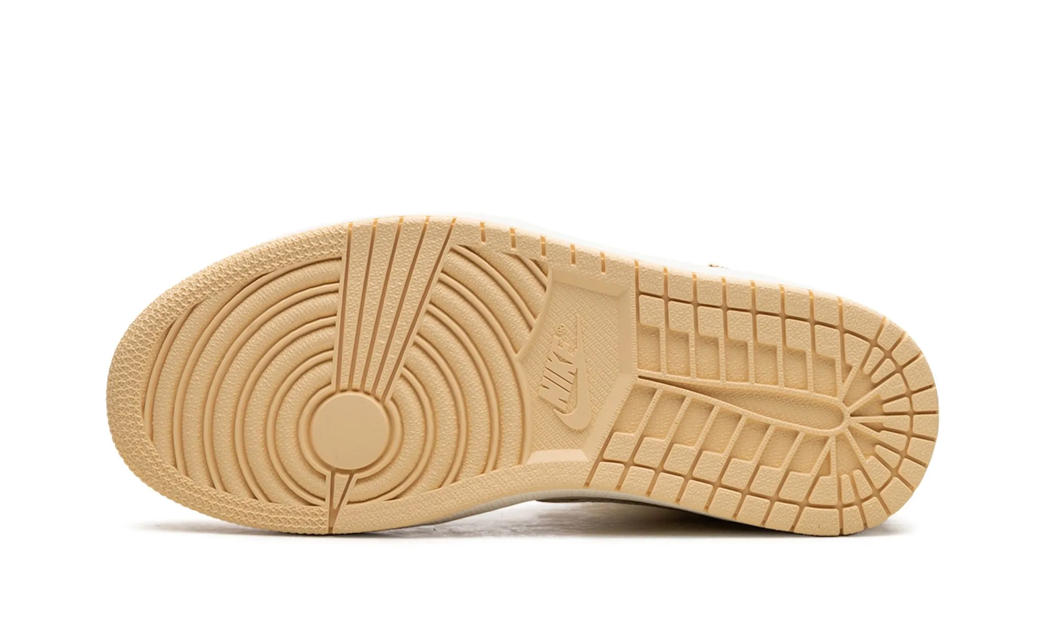 Air Jordan 1 Mid Wmns Pale Vanilla Relaxed Walk