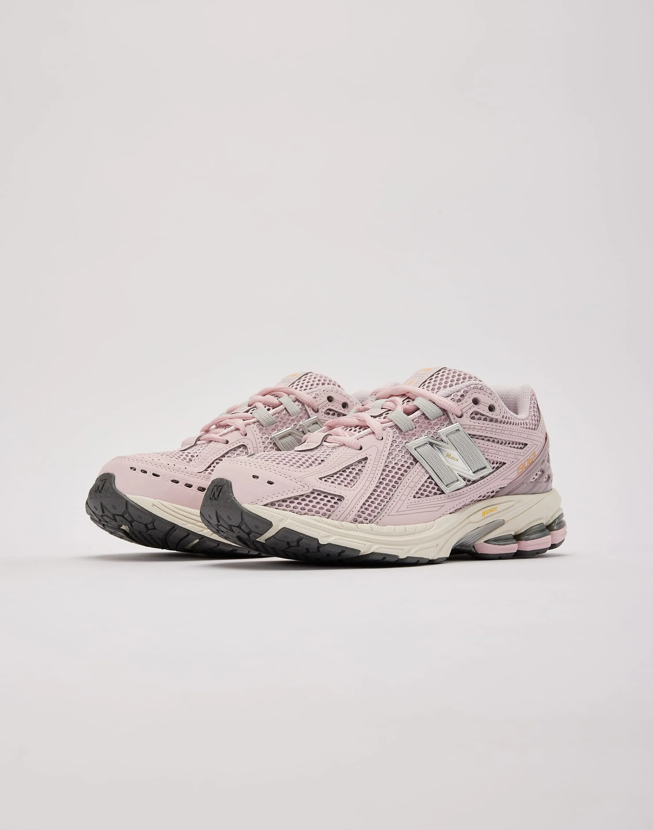 Easy Travel Breathable Material New Balance 1906R Grade-School