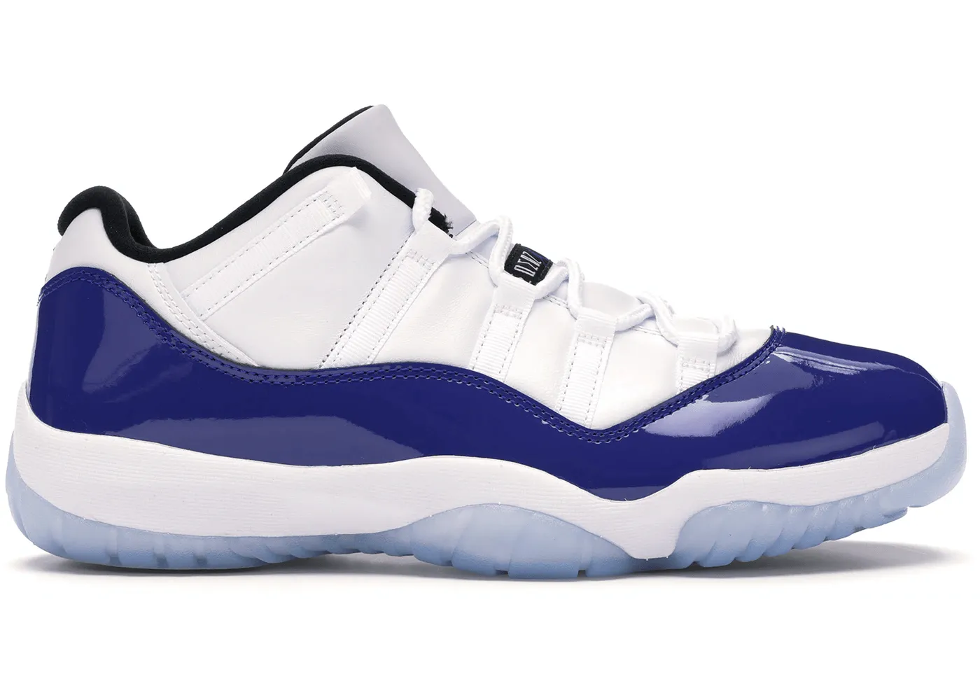 Walk Routine Jordan 11 Retro Low White Concord (W)