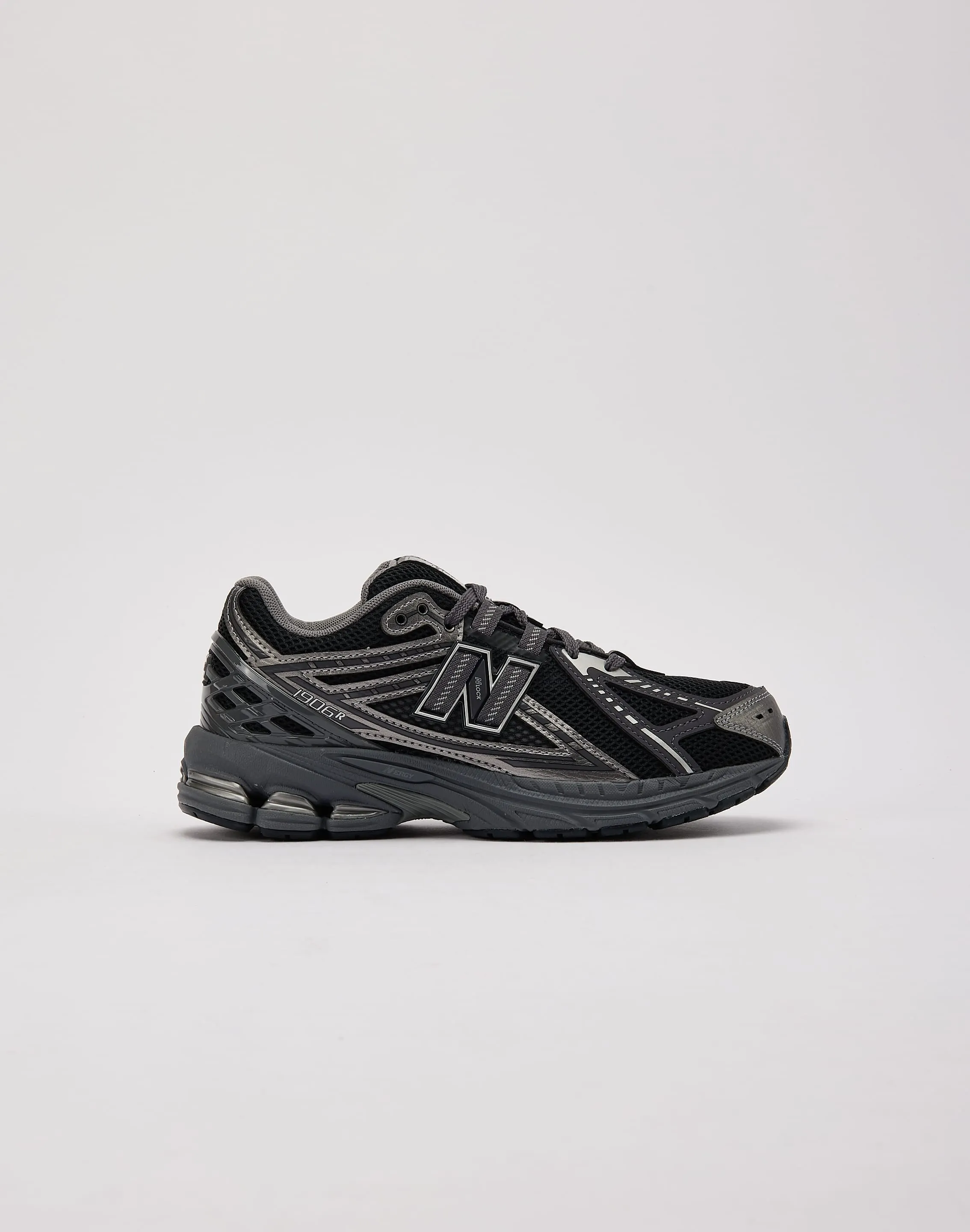 Dot Play New Balance 1906R Grade-School