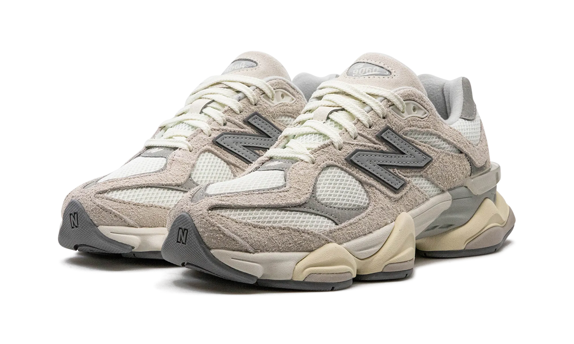 Comfy Outing 9060 "Suede Pack - Sea Salt"