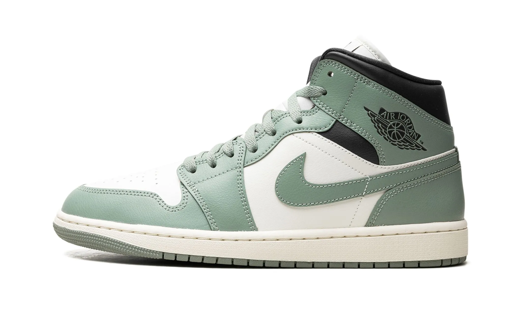 Wmns Air Jordan 1 Mid 'Jade Smoke' Daily Flow Lightweight Design