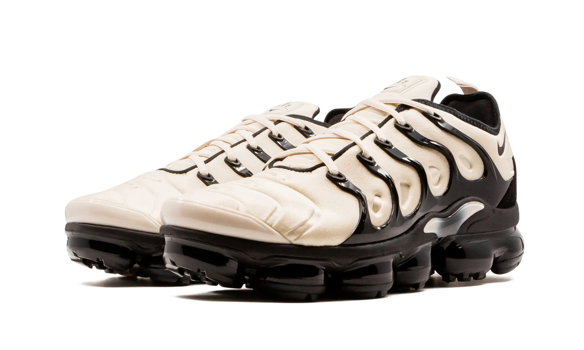 adjustable - strap - feature shoes ethnic - themed running option Air VaporMax Plus