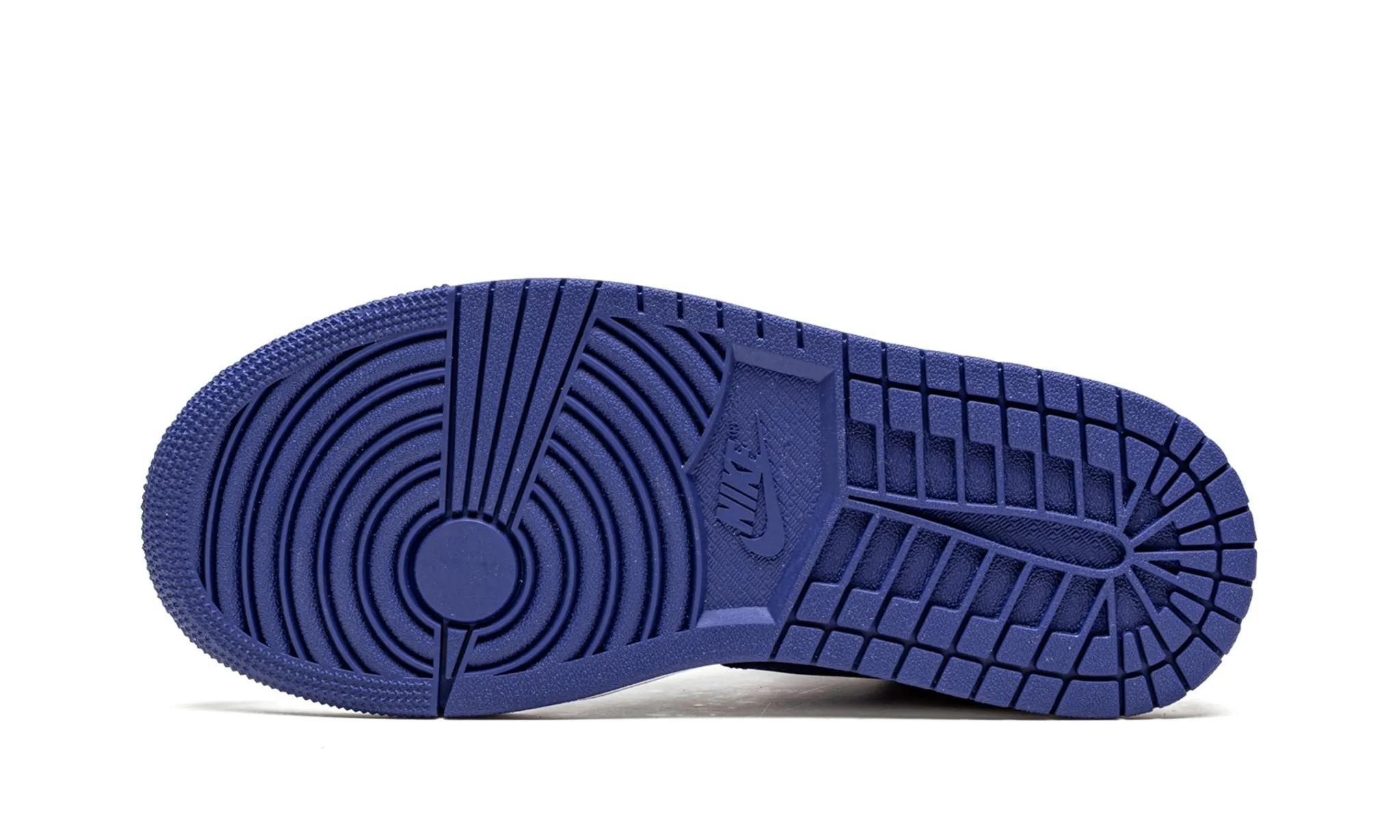 Wmns Air Jordan 1 Mid SE Iron Purple Deep Royal Ergonomic Feel