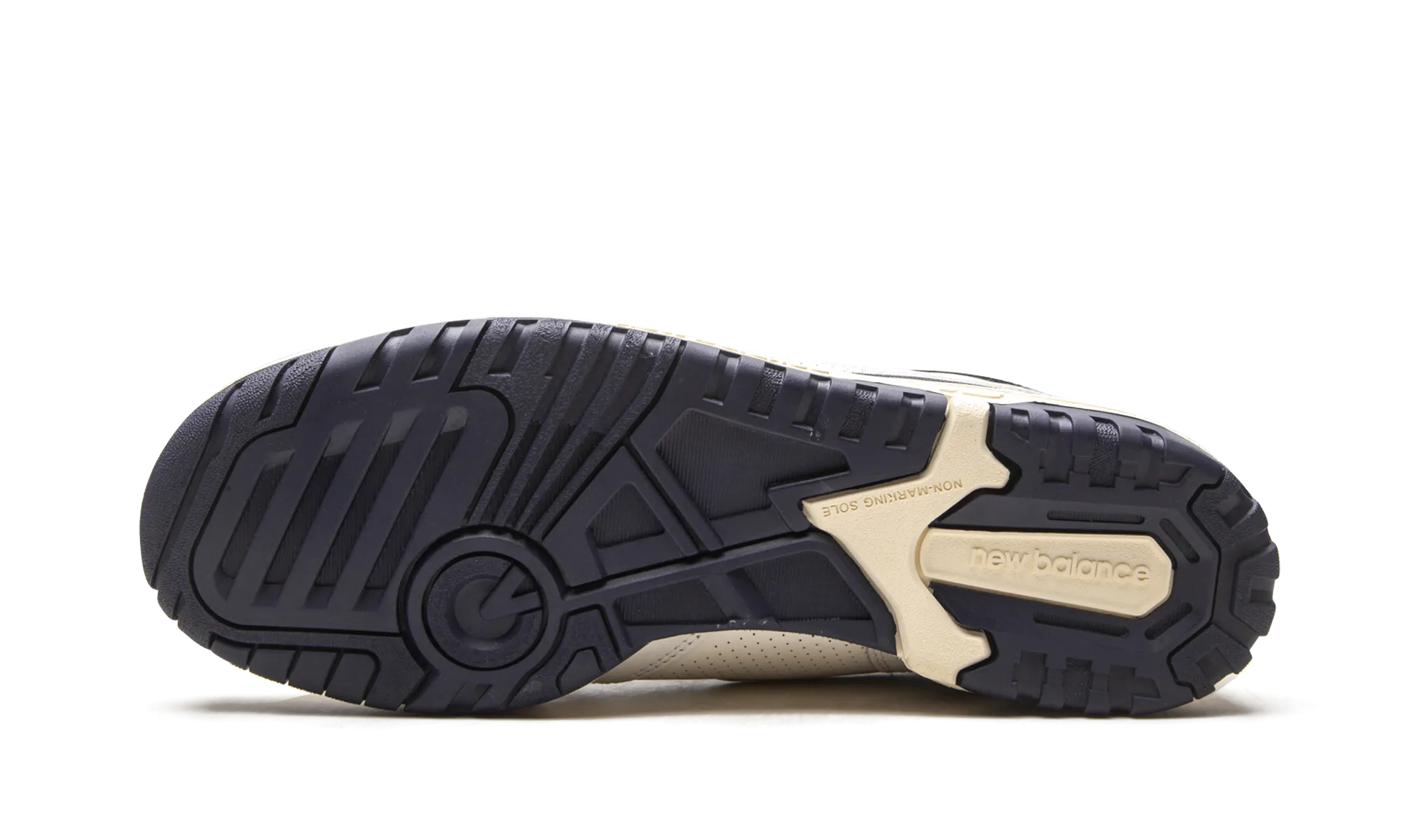 550 "Aime Leon Dore" Soft Design City Adventure