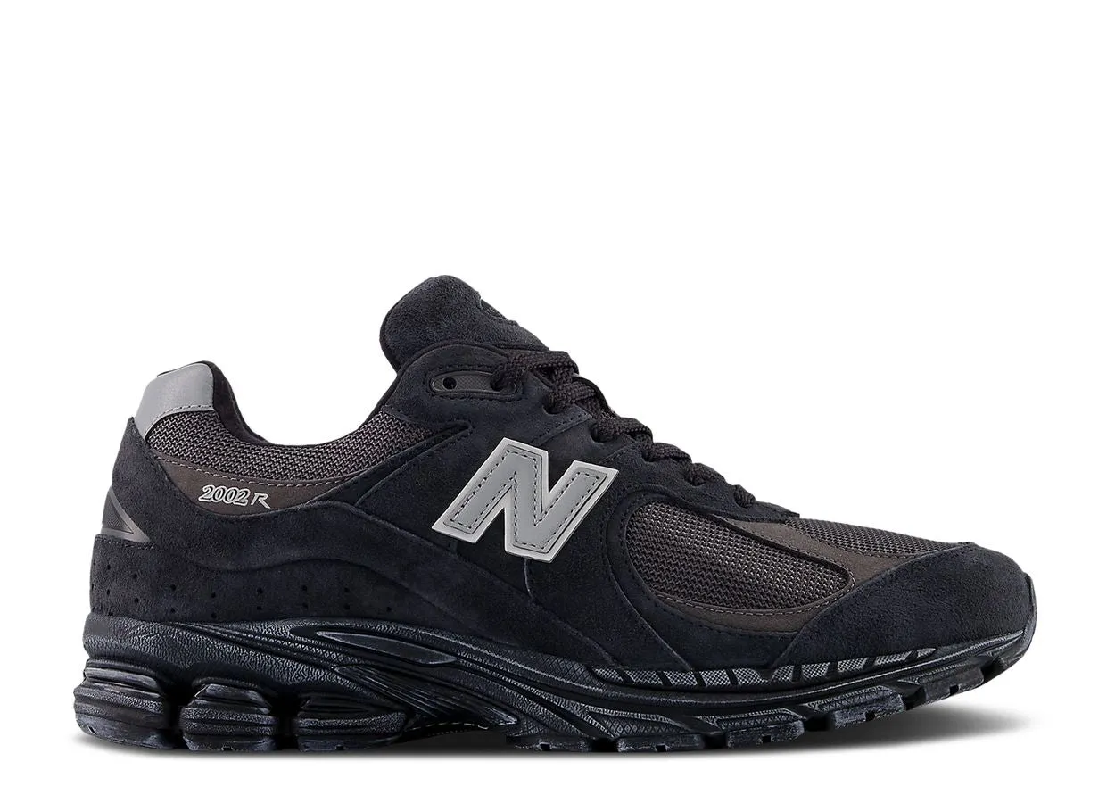 New Balance 2002R Vintage Black Grey Luxe Look