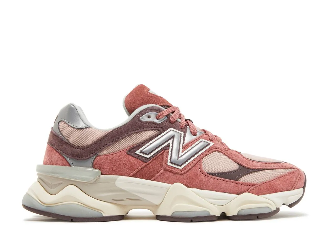 Light Look New Balance 9060 Sea Salt Cherry Blossom