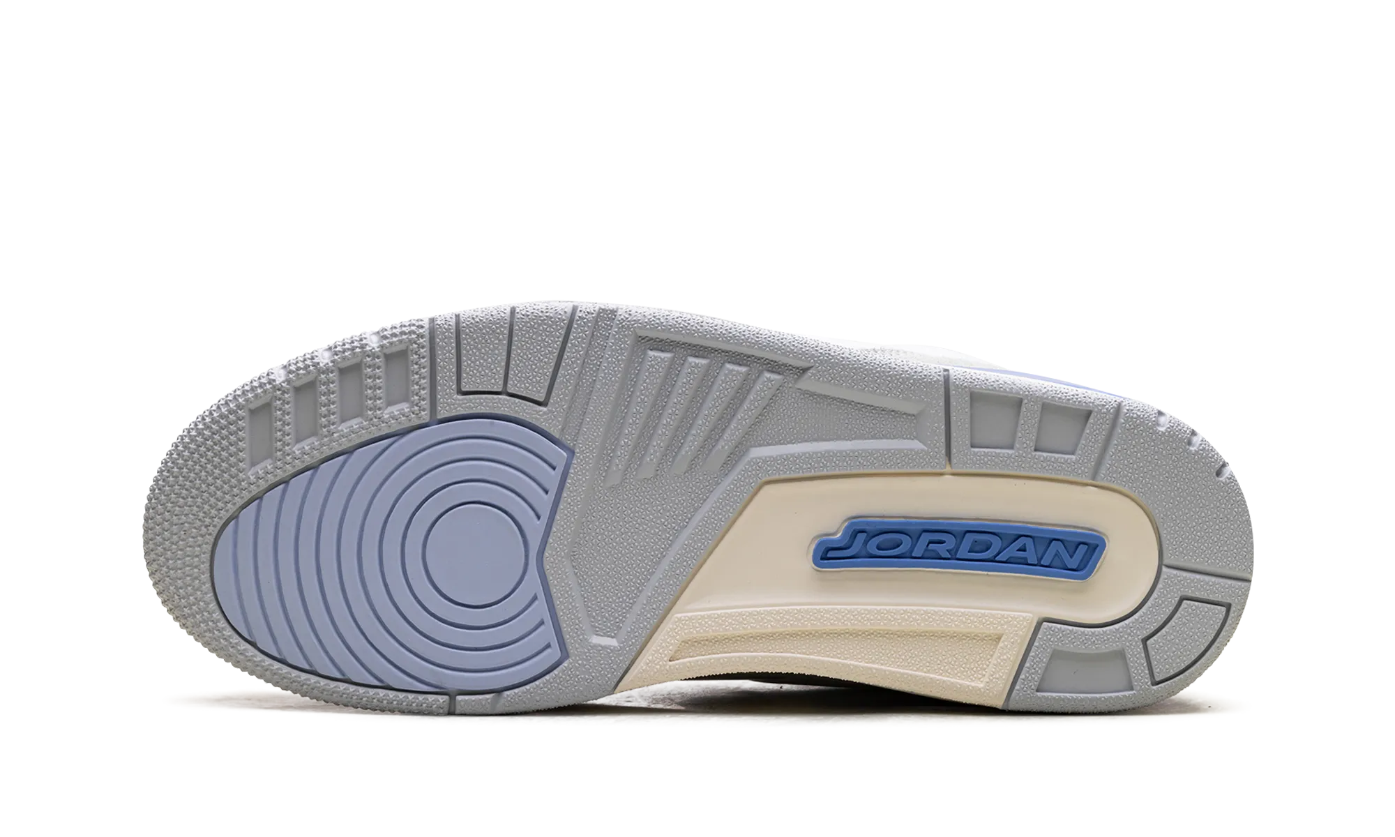 Slow Jog Trend Fit Air Jordan 3 "Lucky Shorts"