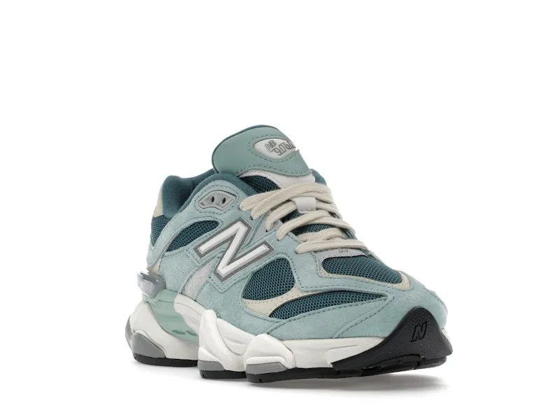 Modern Calm Mood New Balance 9060 New Spruce Salt Marsh