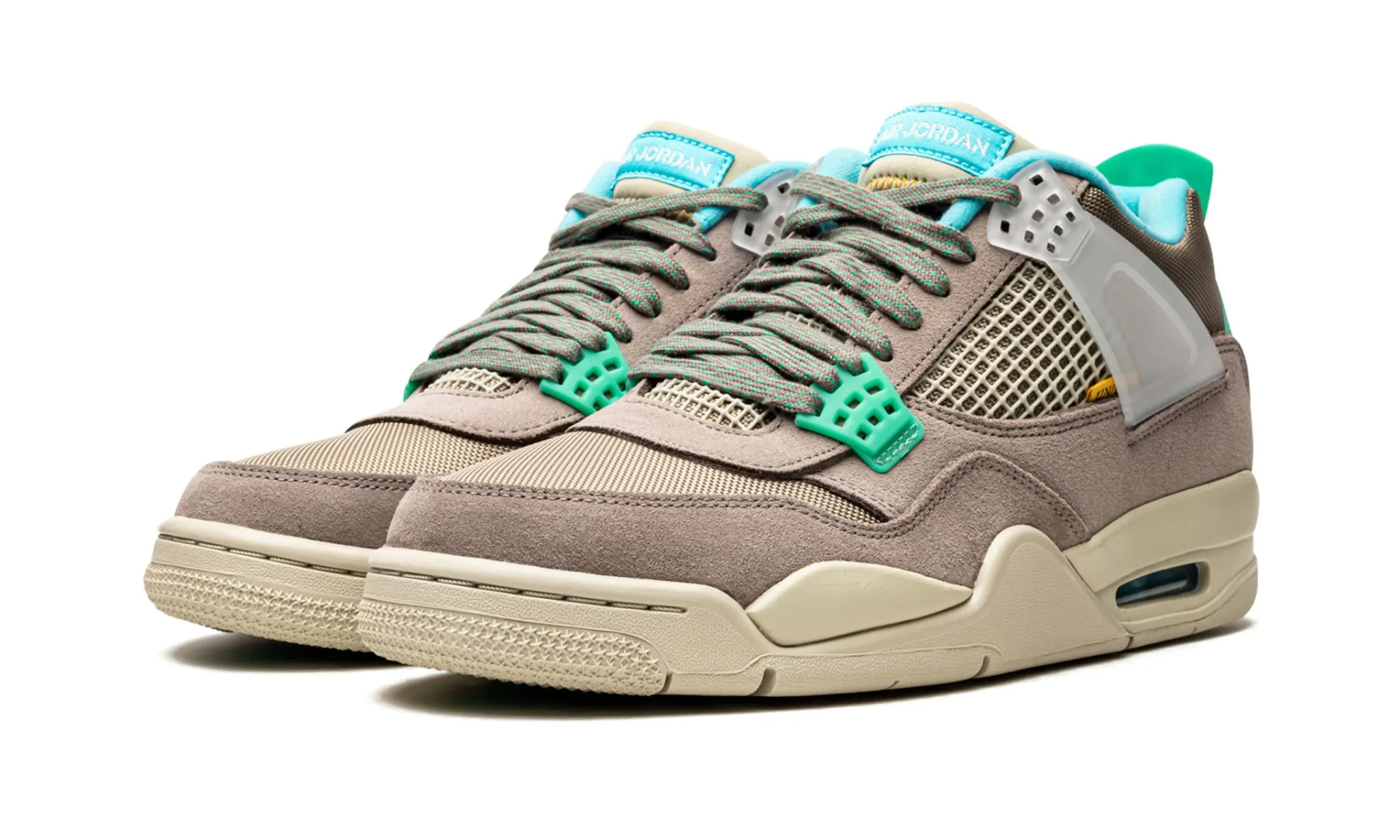Jordan 4 Retro "Union Taupe Haze" Ergonomic Feel