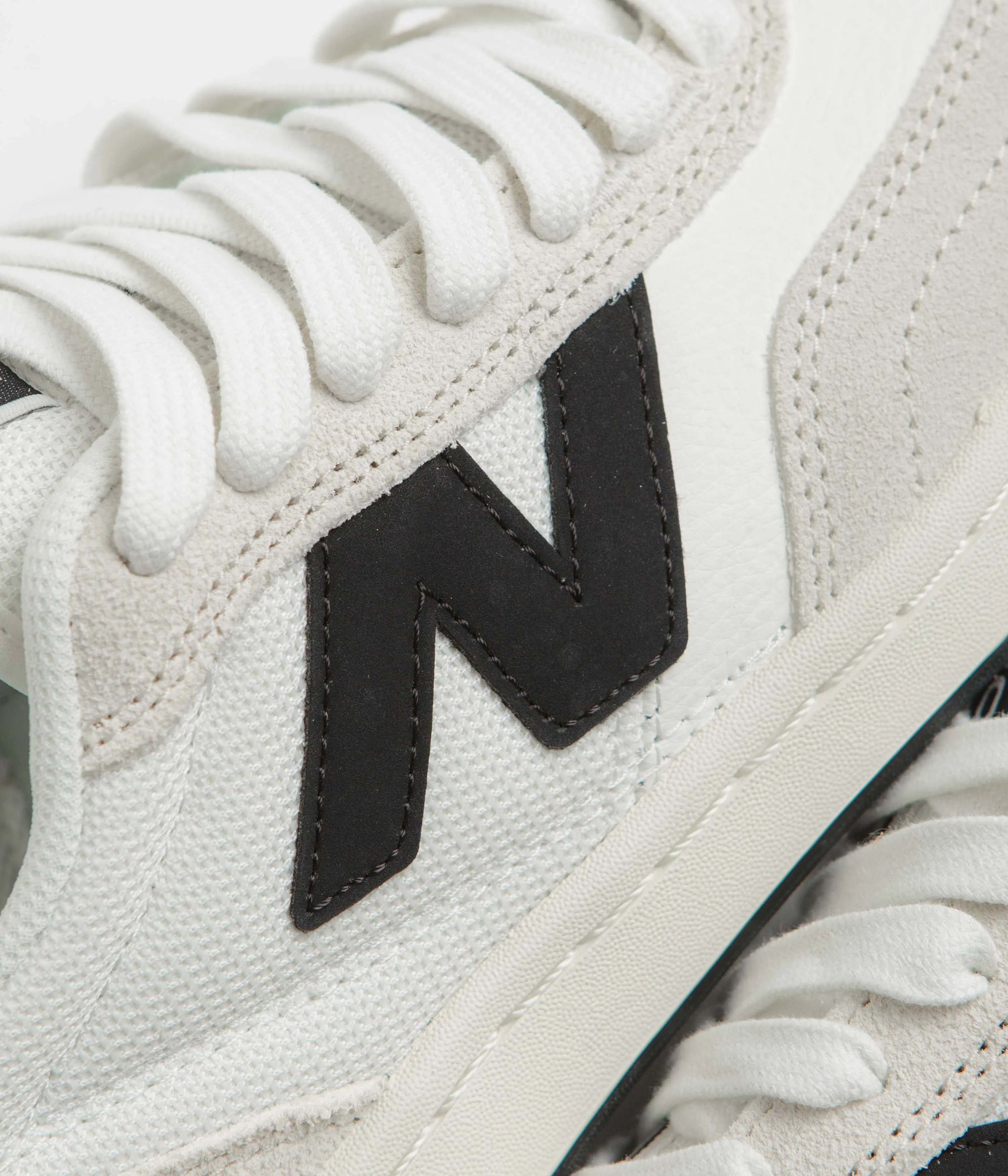 platform New Balance Numeric 440 V2 Shoes - Sea Salt / Black Ice Guard